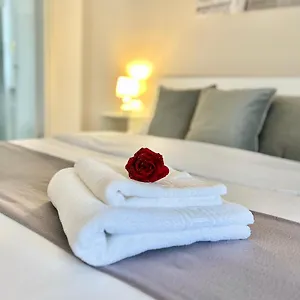 Corso Venezia Apartment